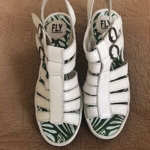 Fly London Ygor Off White wedge sandal Size 38/7.5
